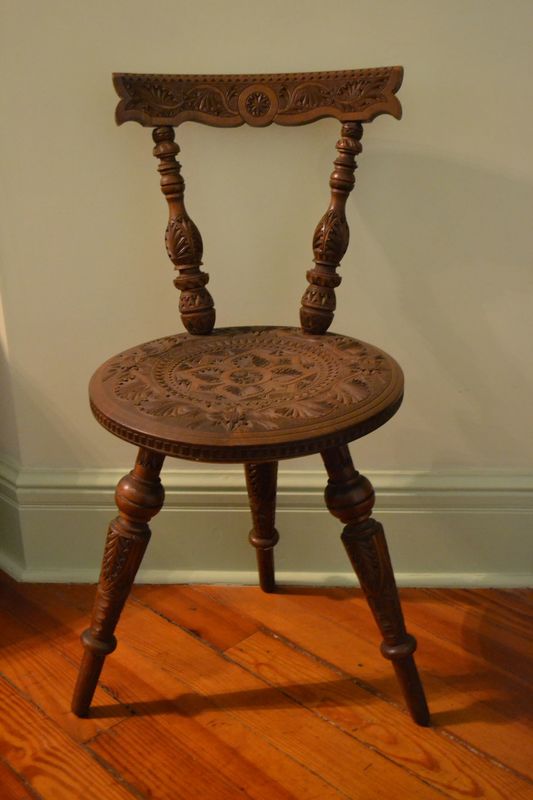 stool omeka.JPG