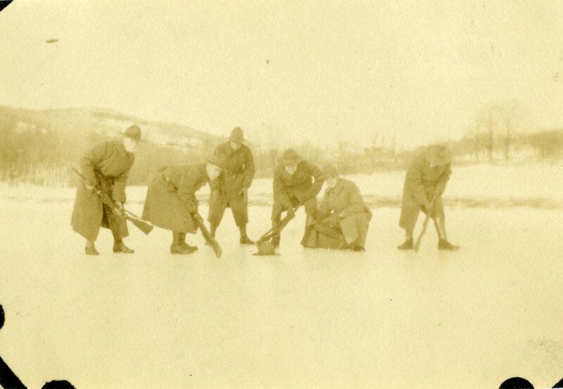 HHHC_Aqueduct_CampFortOrange_ChuckTerrysHockeyTeam.jpg