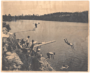 1901902- -At the swimmng rocks-almost the entire camp.jpg