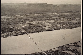 7 Rhinecliff Bridge under construction Jack Matthews.jpg