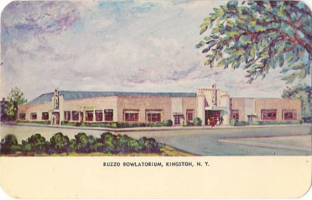 10 Ruzzo Bowlatorium postcard in case 450px.jpg