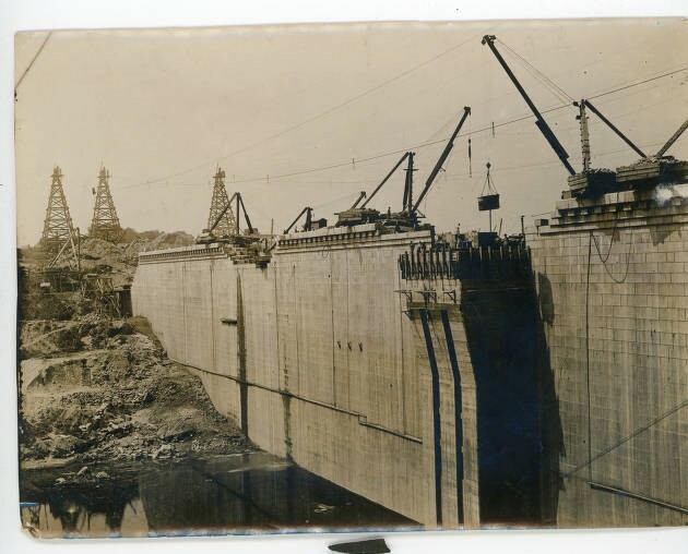 Dam Construction.jpg