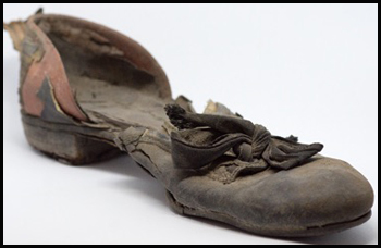 SAM_9183 shoe.jpg