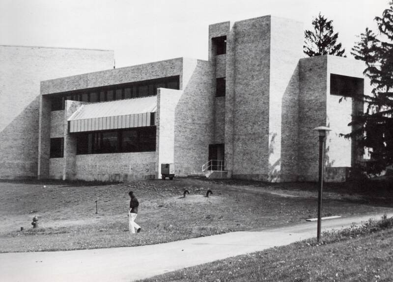bc_18_14_sciencebuilding_1973001.jpg