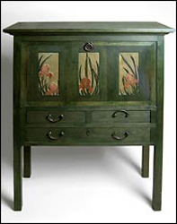 Iris Desk.jpg Iris Desk.jpg