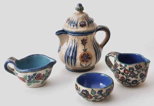 WBG-Tea Set_view-3.jpg